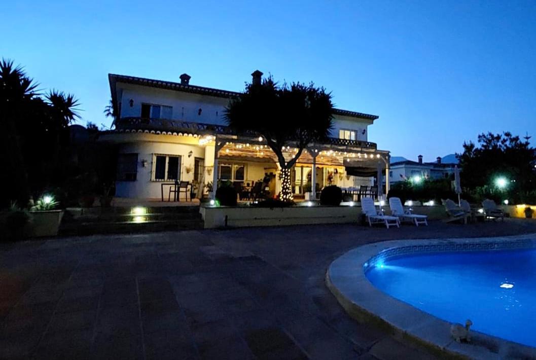 Casa Nuestro Sueno Bed and Breakfast Viñuela Exteriör bild